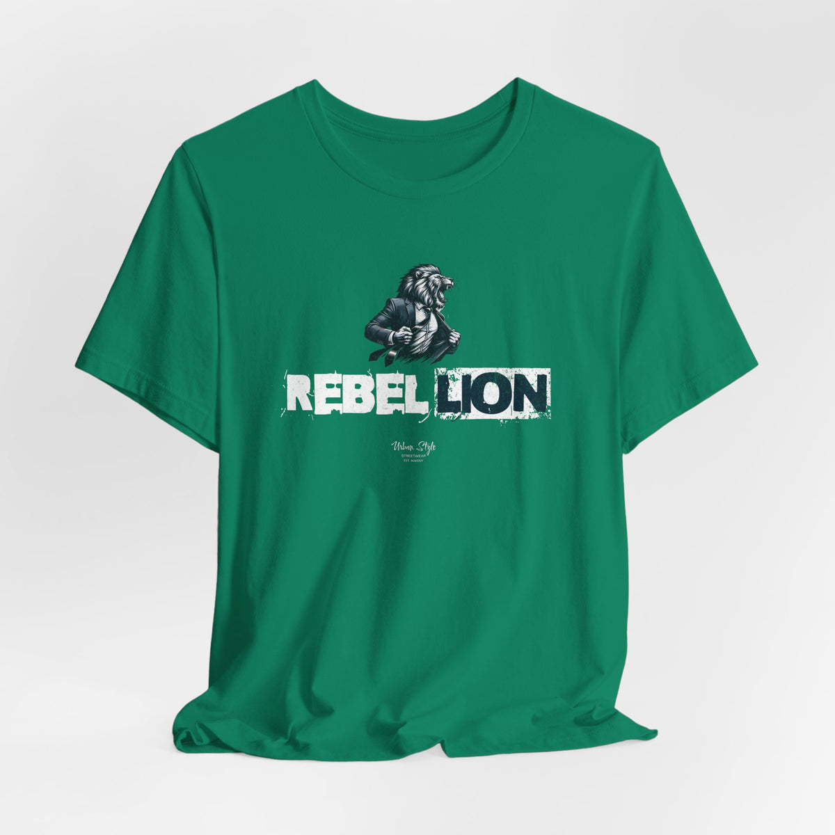 Kelly Green swatch for REBELLION – bold and untamed freshness