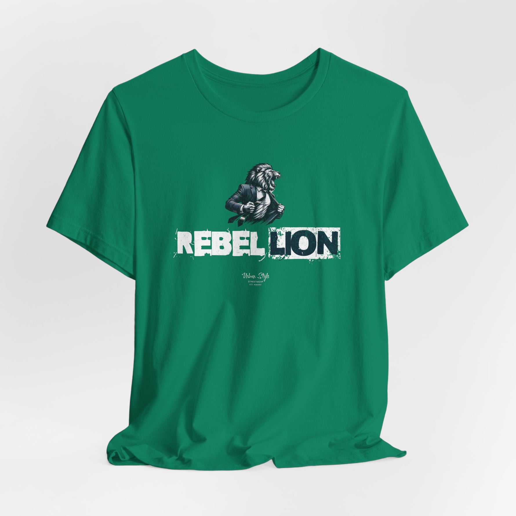 Kelly Green swatch for REBELLION – bold and untamed freshness