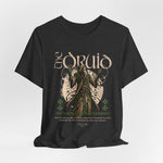 The DRUID t-shirt in Dark Heather Grey — bark-worn wisdom under cloudy skies.